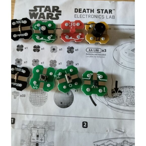 Star Wars Death Star Electronics Lab Science Kit Uncle Milton Disney - Picture 10 of 16